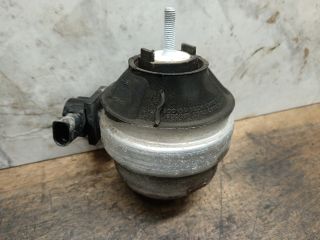 bontott SKODA SUPERB I Motor Tartó Bak (Pozíciófüggetlen)