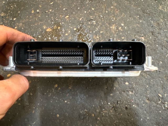 bontott SKODA SUPERB I Motorvezérlő