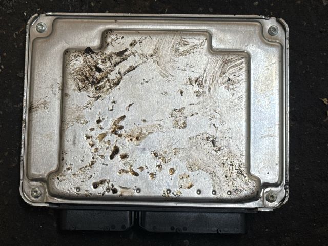 bontott SKODA SUPERB I Motorvezérlő