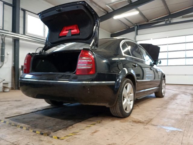 bontott SKODA SUPERB I Tanksapka