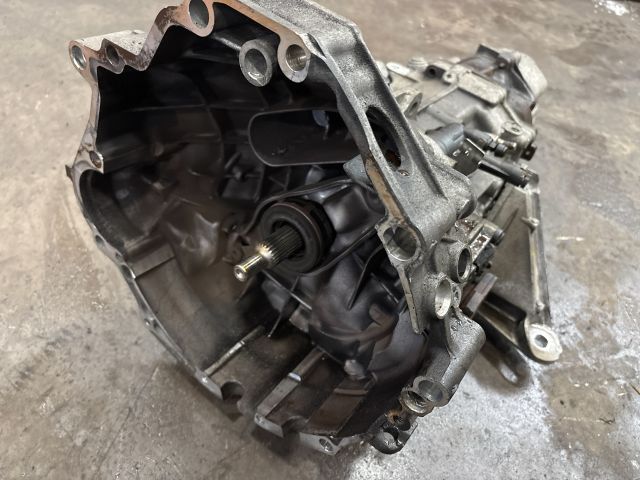 bontott SKODA SUPERB I Váltó (Mechanikus)