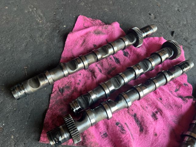 bontott SKODA SUPERB I Vezérműtengely (Magában)