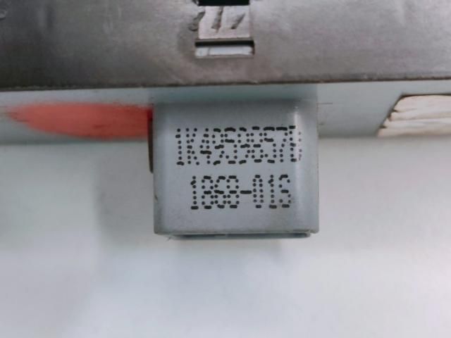 bontott SKODA SUPERB I Ablakemelő Kapcsoló Négyes / Kettes