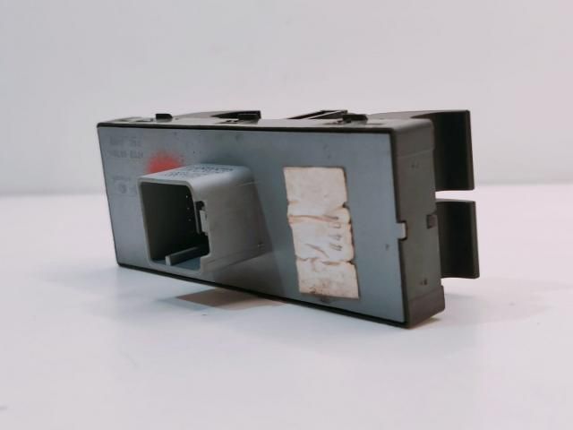 bontott SKODA SUPERB I Ablakemelő Kapcsoló Négyes / Kettes