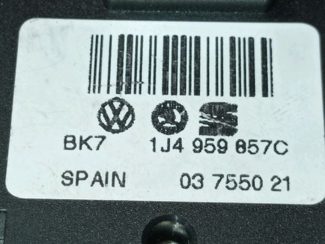 bontott SKODA SUPERB I Ablakemelő Kapcsoló Négyes / Kettes