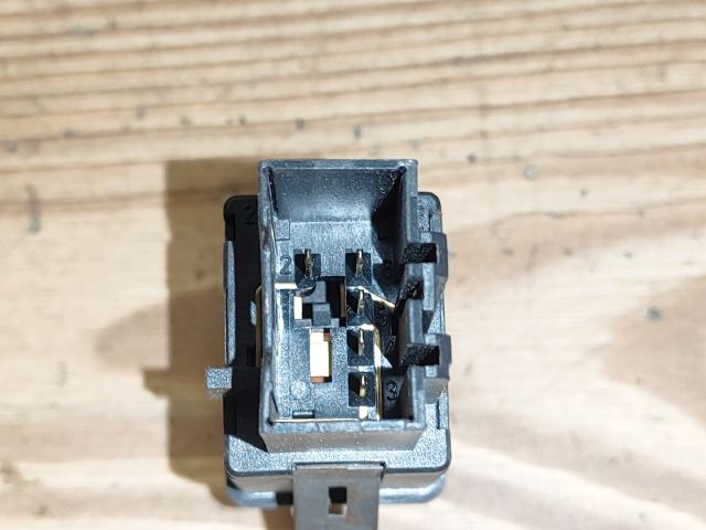 bontott SKODA SUPERB I Ablakfűtés Kapcsoló