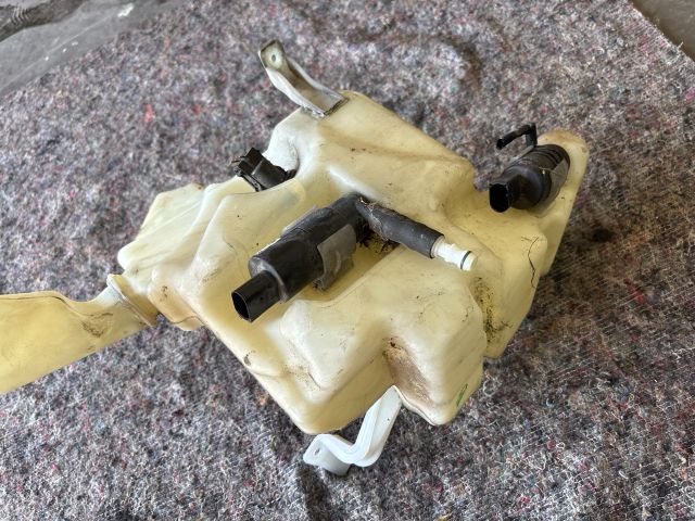 bontott SKODA SUPERB I Ablakmosó Tartály