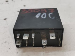 bontott SKODA SUPERB I Ablaktörlő Relé