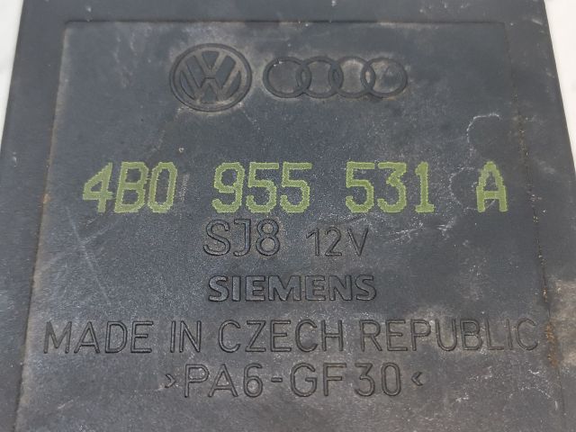 bontott SKODA SUPERB I Ablaktörlő Relé