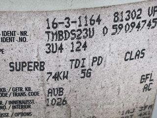 bontott SKODA SUPERB I Bal B Oszlop Burkolat