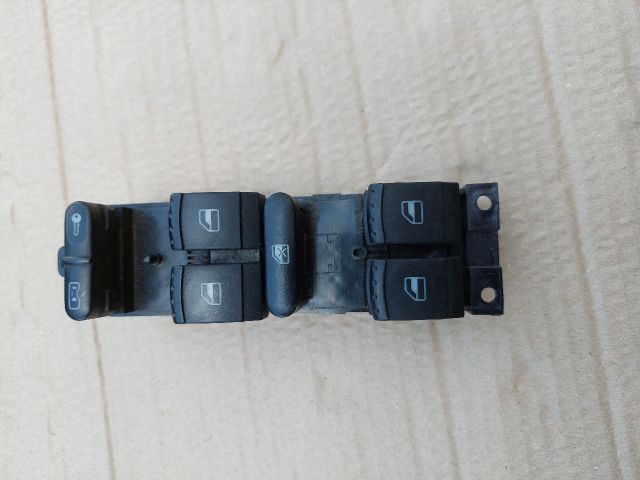 bontott SKODA SUPERB I Bal első Ablakemelő Kapcsoló