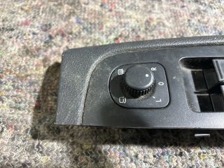 bontott SKODA SUPERB I Bal első Ablakemelő Kapcsoló