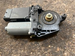 bontott SKODA SUPERB I Bal első Ablakemelő Motor