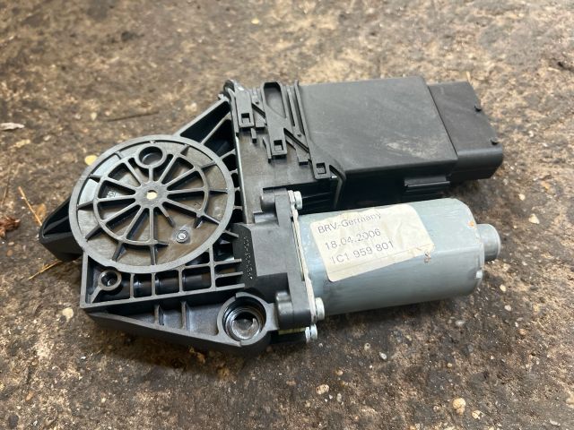 bontott SKODA SUPERB I Bal első Ablakemelő Motor