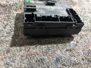 bontott SKODA SUPERB I Bal első Ajtó Vezérlőegység