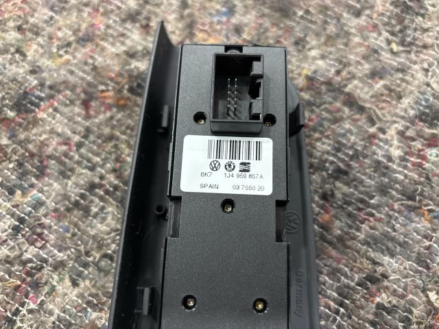 bontott SKODA SUPERB I Bal első Ajtóbehúzó