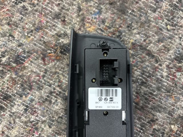 bontott SKODA SUPERB I Bal első Ajtóbehúzó