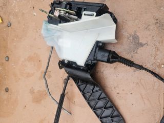 bontott SKODA SUPERB I Bal első Ajtózár