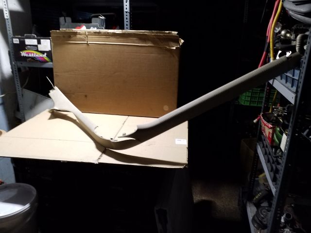 bontott SKODA SUPERB I Bal első Belső Küszöb Burkolat