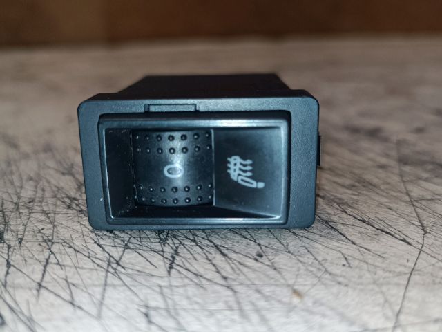 bontott SKODA SUPERB I Bal első Ülésfűtés Kapcsoló