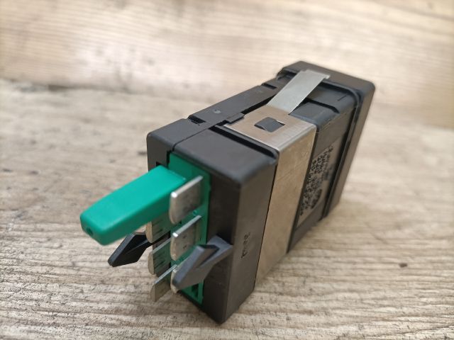 bontott SKODA SUPERB I Bal első Ülésfűtés Kapcsoló