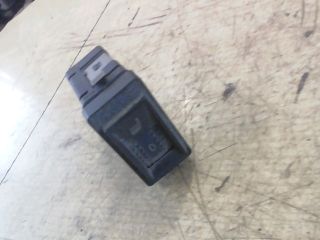 bontott SKODA SUPERB I Bal első Ülésfűtés Kapcsoló