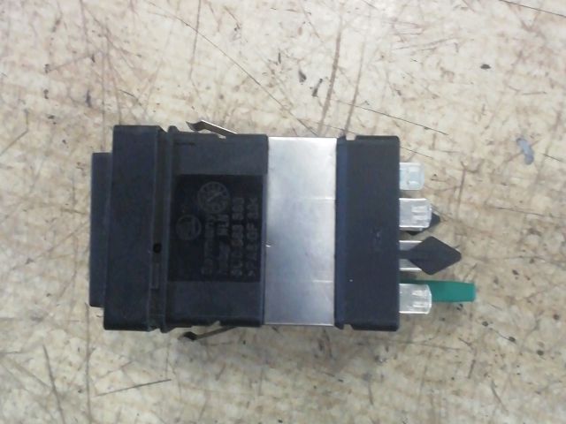 bontott SKODA SUPERB I Bal első Ülésfűtés Kapcsoló