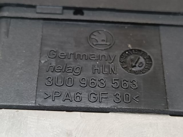 bontott SKODA SUPERB I Bal első Ülésfűtés Kapcsoló