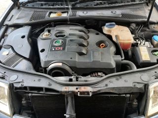 bontott SKODA SUPERB I Bal első Vízlehúzó Gumicsík