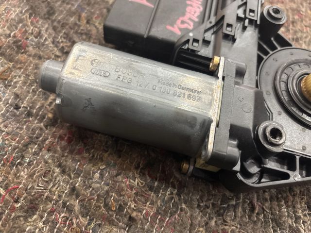 bontott SKODA SUPERB I Bal hátsó Ablakemelő Motor