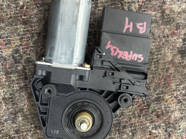 bontott SKODA SUPERB I Bal hátsó Ablakemelő Motor