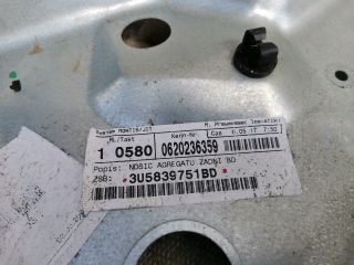 bontott SKODA SUPERB I Bal hátsó Ablakemelő Szerkezet (Elektromos)