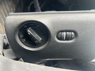 bontott SKODA SUPERB I Bal hátsó Ajtóhatároló