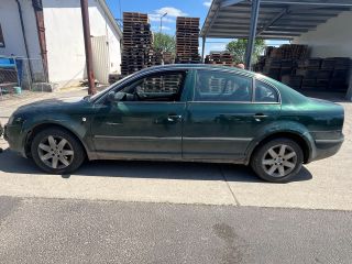 bontott SKODA SUPERB I Bal hátsó Dobbetét (Kerékjárati, Műanyag)