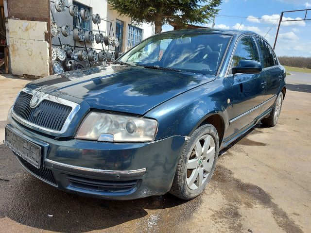 bontott SKODA SUPERB I Bal hátsó Dobbetét (Kerékjárati, Műanyag)