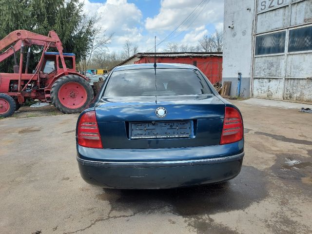 bontott SKODA SUPERB I Bal hátsó Gumikéder