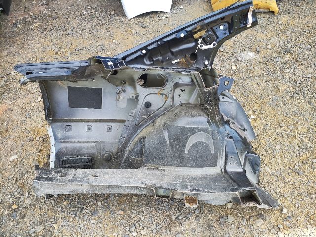 bontott SKODA SUPERB I Bal hátsó Negyed Karosszéria Csomag