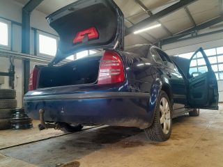 bontott SKODA SUPERB I Bal hátsó Vízlehúzó Gumicsík