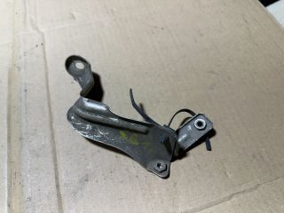 bontott SKODA SUPERB I Bal Sárvédő Oldaltartó