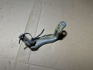 bontott SKODA SUPERB I Bal Sárvédő Oldaltartó