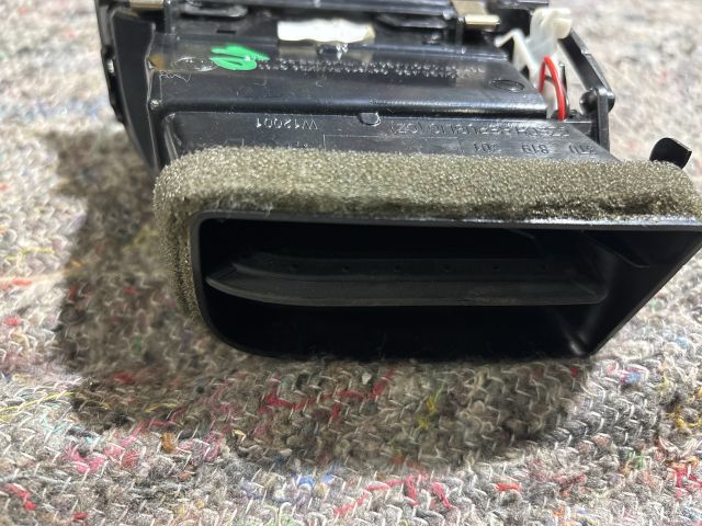 bontott SKODA SUPERB I Bal Szellőző