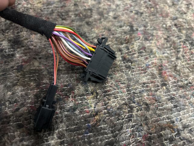 bontott SKODA SUPERB I Bal Visszapillantó Tükör (Elektromos)