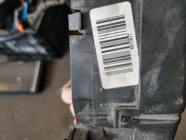 bontott SKODA SUPERB I Biztosítéktábla Utastér