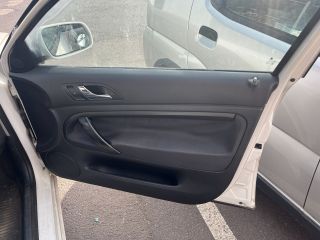 bontott SKODA SUPERB I Biztosítéktábla Utastér