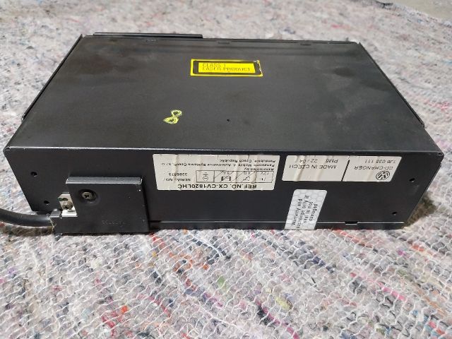 bontott SKODA SUPERB I CD / DVD Tár