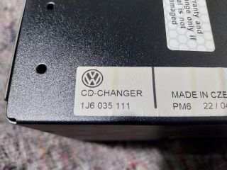 bontott SKODA SUPERB I CD / DVD Tár