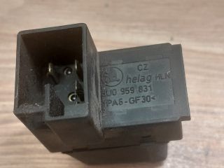 bontott SKODA SUPERB I Csomagtér Nyitó Kar / Gomb