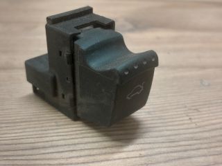 bontott SKODA SUPERB I Csomagtér Nyitó Kar / Gomb