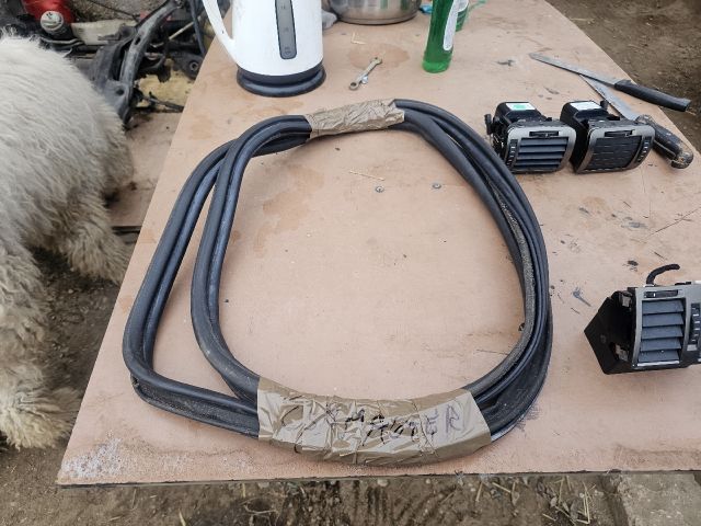 bontott SKODA SUPERB I Csomagtérajtó Gumikéder