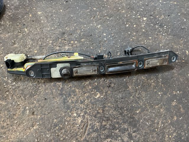 bontott SKODA SUPERB I Csomagtérajtó Kapcsoló